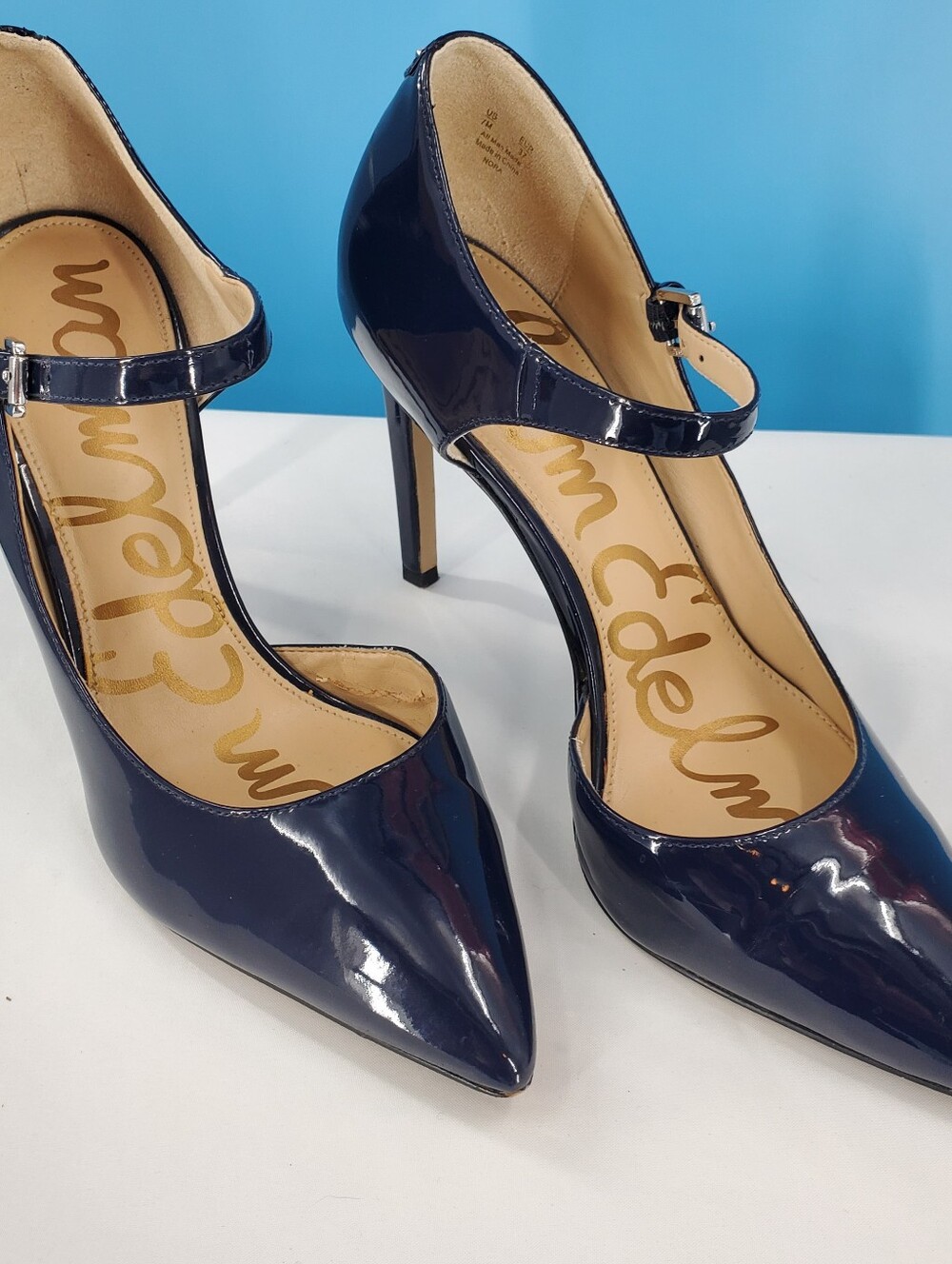 Sam Edelman navy pointed toe heels - Picture 9 of 12